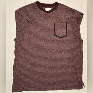(XL) CALVIN KLEIN MAROON Thin Horizontal Stripes & Accentuated Pocket T-shirt